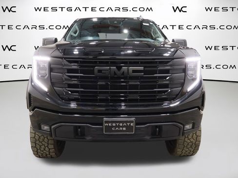 Used 2024 GMC Sierra 1500 Elevation w/ Preferred Package image 2