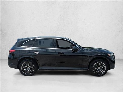Certified 2023 Mercedes-Benz GLC 300 4MATIC image 4