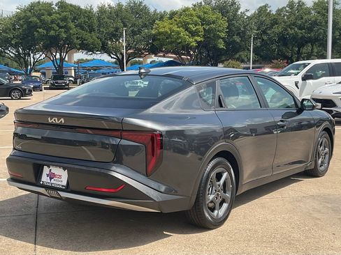 Used 2025 Kia K4 FWD image 4