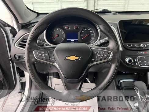 Used 2024 Chevrolet Malibu LT FWD image 42