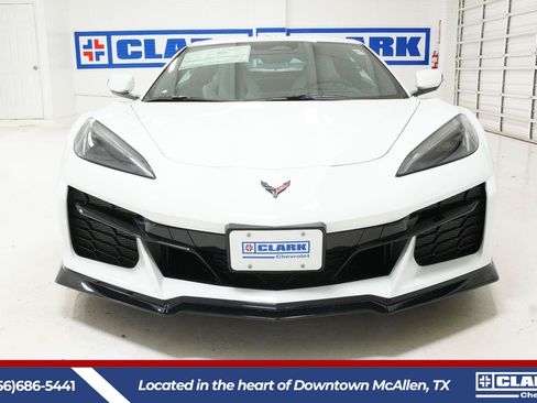 New 2027 Chevrolet Corvette Z06 RWD image 2