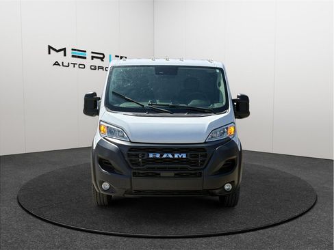 Used 2024 RAM ProMaster 2500 w/ Convenience Group FWD image 3