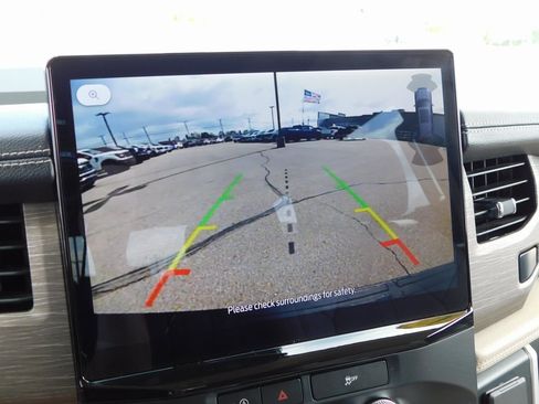 Used 2024 Ford Expedition Limited image 47