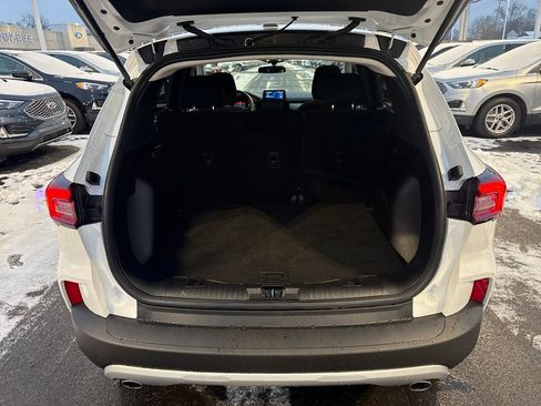 Used 2025 Ford Escape Active image 9