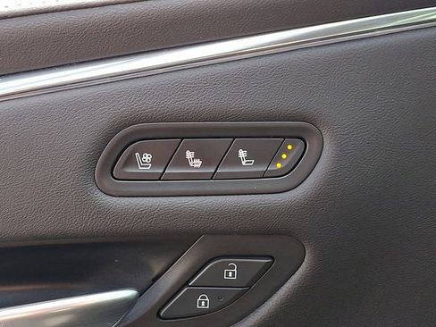 Certified 2024 Cadillac Escalade Sport w/ Touring Package image 30