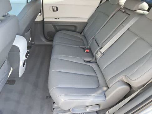 Used 2025 Hyundai Ioniq 5 SEL image 19