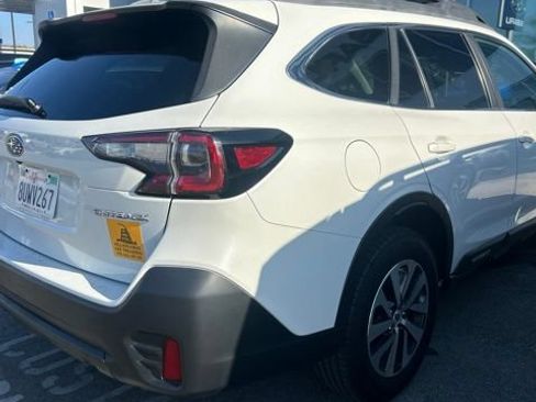 Used 2021 Subaru Outback Premium AWD/4WD image 5