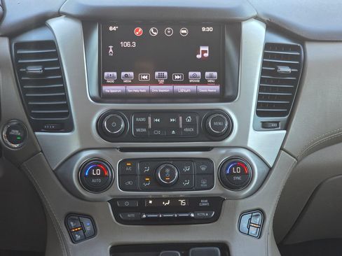 Used 2016 GMC Yukon SLT w/ HD Trailering Package AWD/4WD image 13