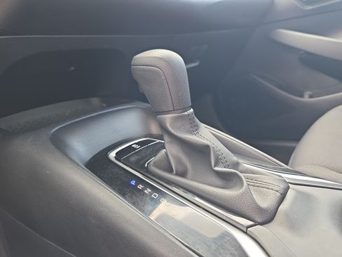 Used 2024 Toyota Corolla LE FWD image 32