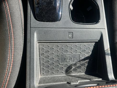 Used 2022 Nissan Frontier PRO-4X image 18