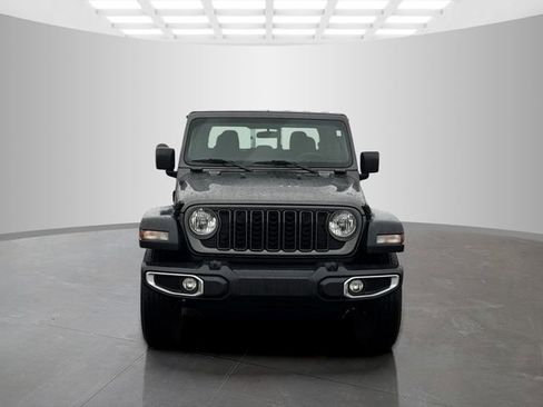 Certified 2024 Jeep Gladiator Sport image 2