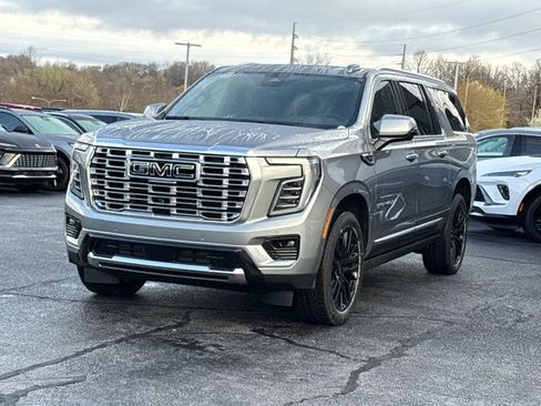 New 2026 GMC Yukon XL Denali image 13
