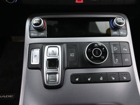 Used 2024 Hyundai Palisade Calligraphy image 19