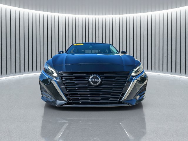 Used 2023 Nissan Altima 2.5 SV w/ SV Premium Package FWD image 9