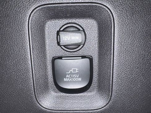 Used 2024 Kia Carnival SX FWD image 27