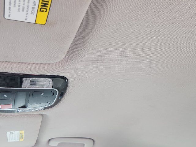 Used 2025 Hyundai Sonata SEL FWD image 25