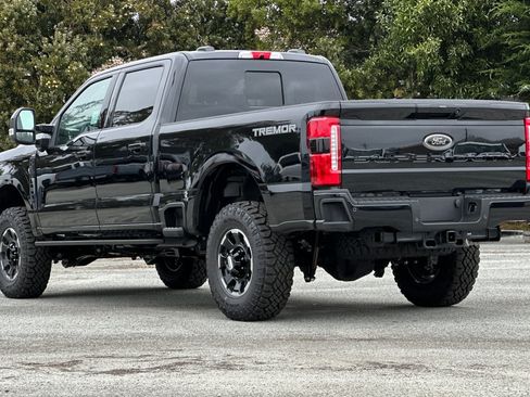 New 2026 Ford F250 Lariat w/ Tremor Off-Road Package AWD/4WD image 3