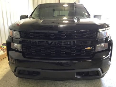 Used 2020 Chevrolet Silverado 1500 Custom w/ Custom Value Package image 6