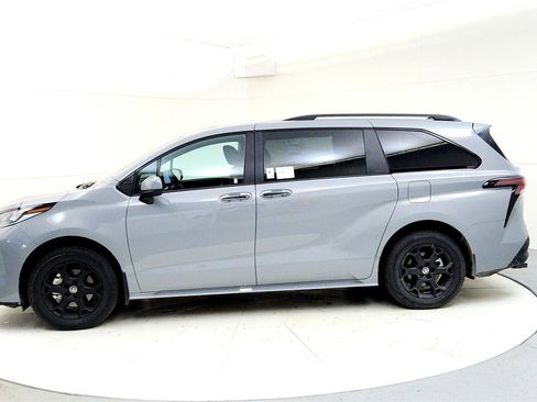 New 2026 Toyota Sienna XLE Woodland Edition image 3