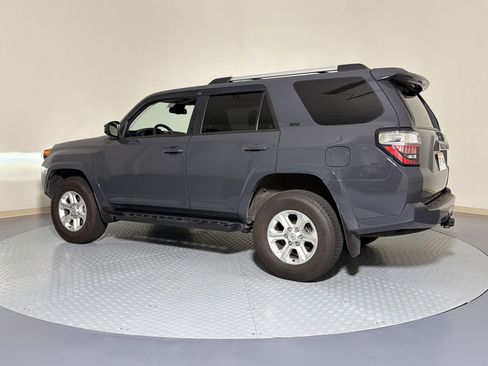 Used 2024 Toyota 4Runner SR5 AWD/4WD image 3