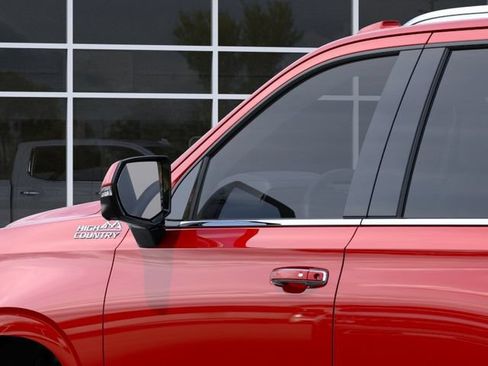 New 2026 Chevrolet Tahoe High Country AWD/4WD image 12
