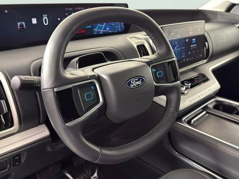 Used 2025 Ford Expedition Max Active image 19