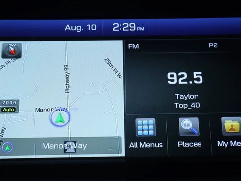Used 2016 Hyundai Genesis 3.8 RWD image 16