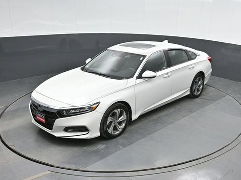 Used 2018 Honda Accord EX image 39