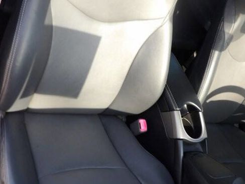 Used 2012 Toyota Prius Five w/ Advanced Technology Pkg image 24