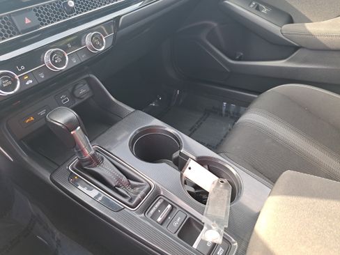 Used 2023 Honda Civic Sport image 22