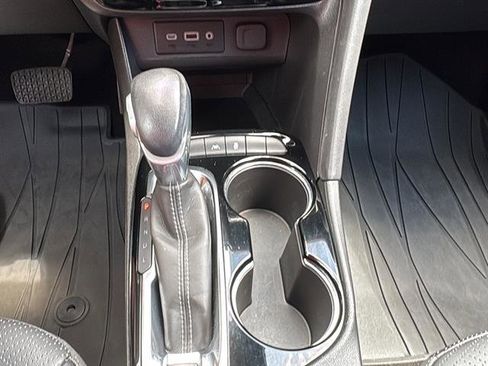 Used 2023 Buick Encore GX Essence w/ Experience Buick Package image 27