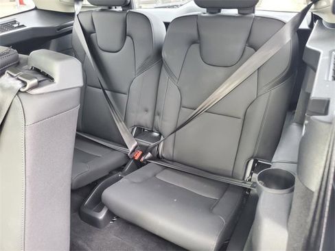 Certified 2025 Volvo XC90 B6 Plus image 34