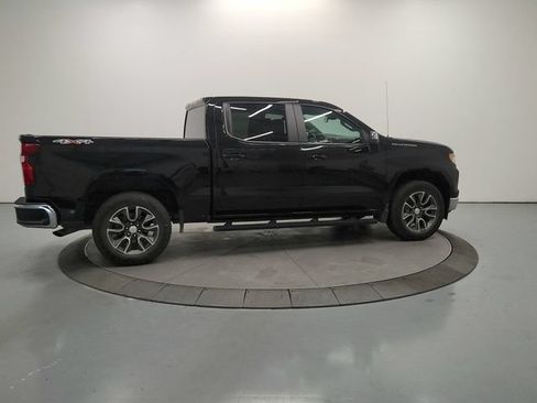Used 2025 Chevrolet Silverado 1500 LT AWD/4WD image 9