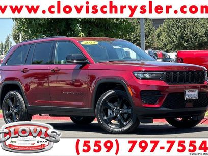 Used 2025 Jeep Grand Cherokee Altitude