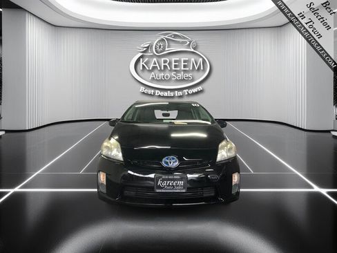 Used 2010 Toyota Prius Three image 2