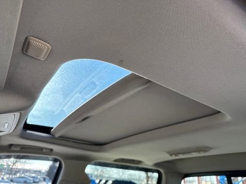 Used 2015 Chevrolet Silverado 1500 High Country image 18