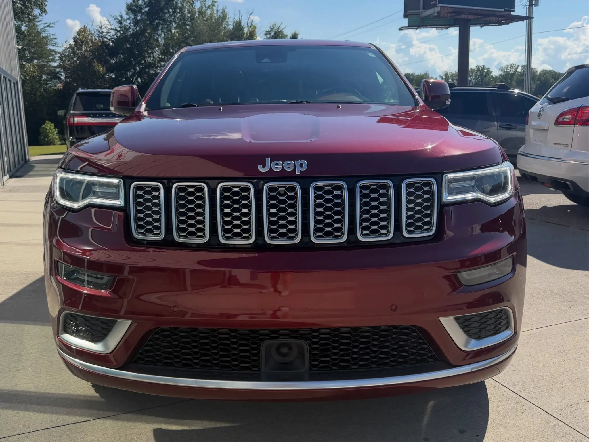 Used 2021 Jeep Grand Cherokee Summit w/ Platinum Series Group AWD/4WD image 3
