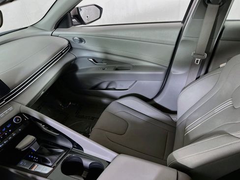 Used 2023 Hyundai Elantra SEL w/ Convenience Package FWD image 23