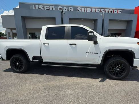 Used 2026 Chevrolet Silverado 2500 Custom w/ Custom Convenience Package AWD/4WD image 8