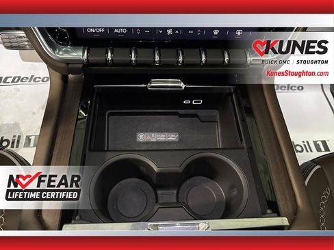 Used 2025 GMC Yukon XL Denali Ultimate AWD/4WD image 34