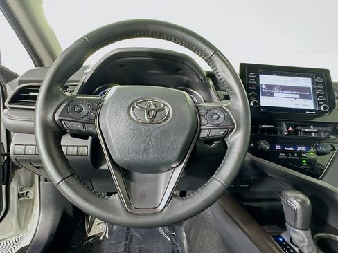 Used 2024 Toyota Camry SE w/ Convenience Package image 15