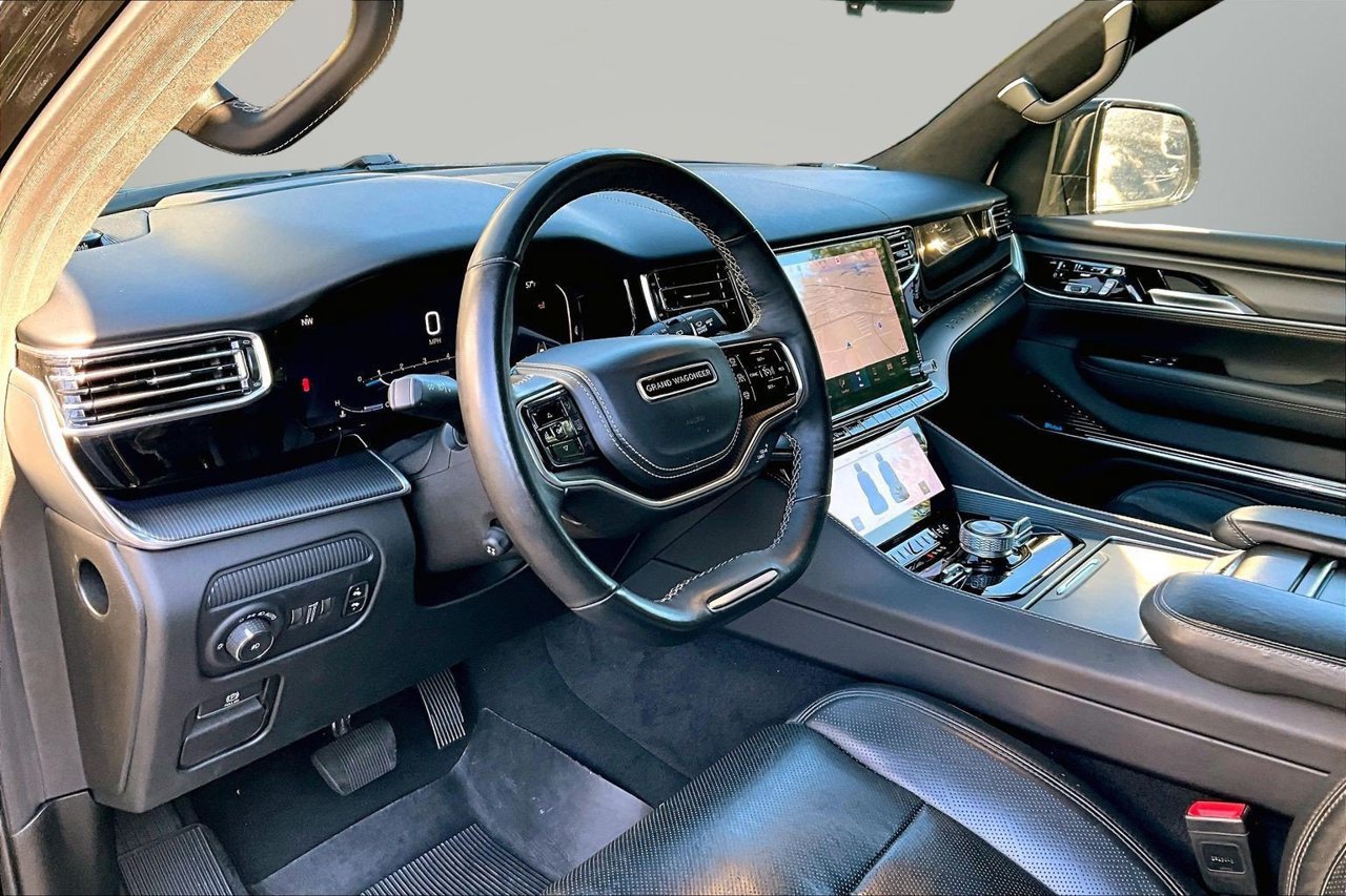 Used 2024 Jeep Grand Wagoneer L Series II w/ Quick Order Packagew 28T AWD/4WD image 19