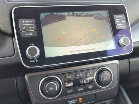 Used 2025 Nissan Leaf S FWD image 15