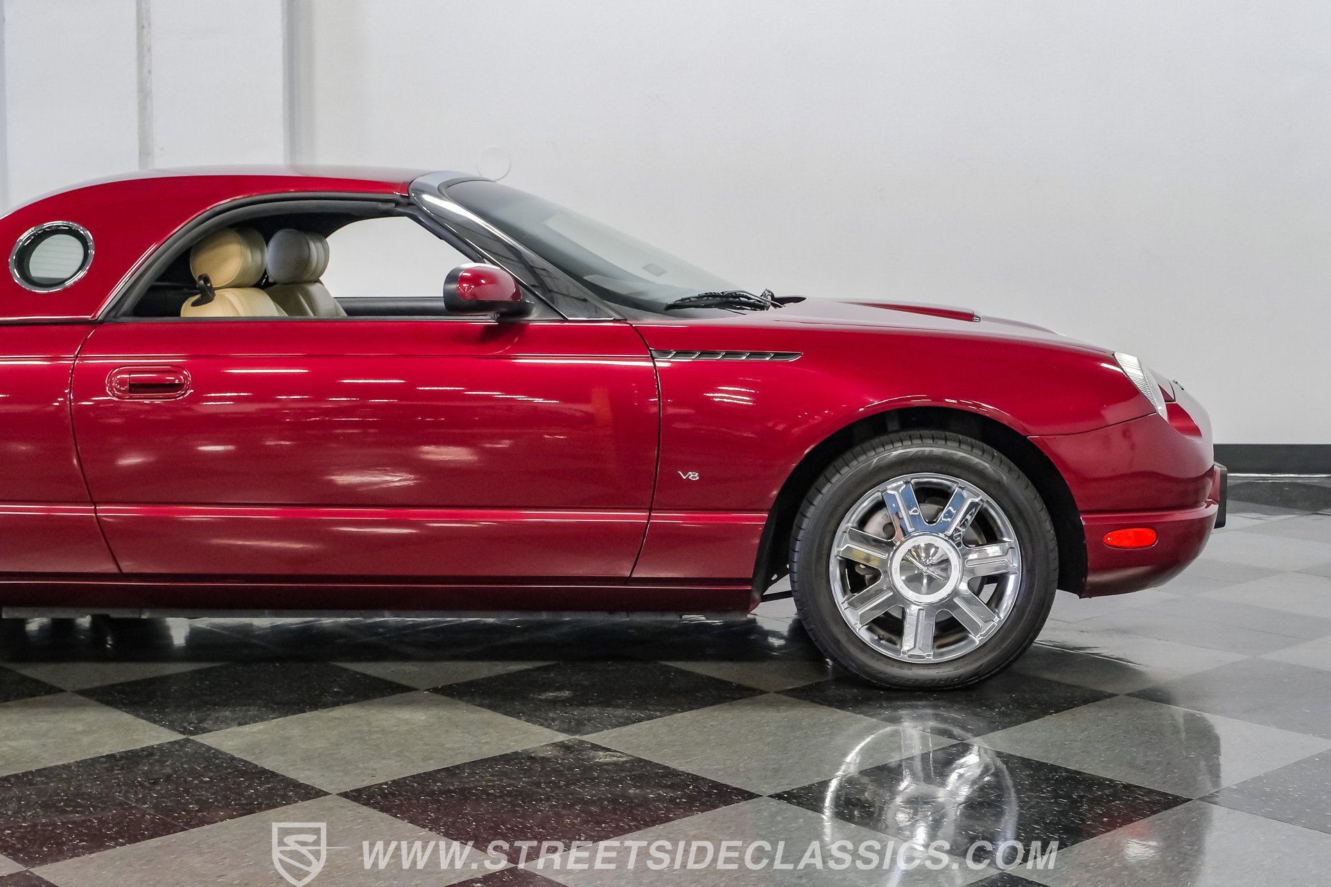 Used 2004 Ford Thunderbird RWD image 36