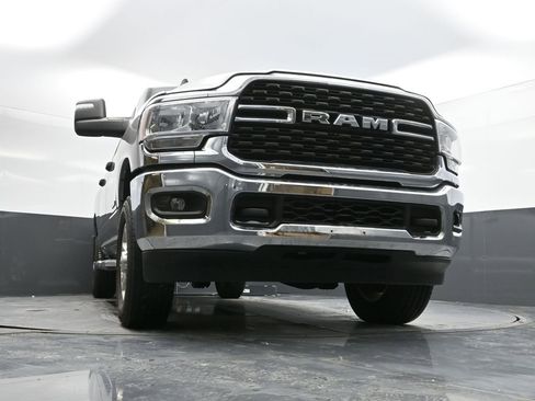 Used 2024 RAM 2500 Big Horn image 34