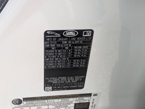 New 2026 Land Rover Defender 110 X-Dynamic SE image 35