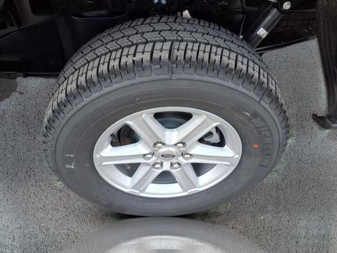 Used 2025 Ford F150 XLT w/ Equipment Group 302A MID AWD/4WD image 33