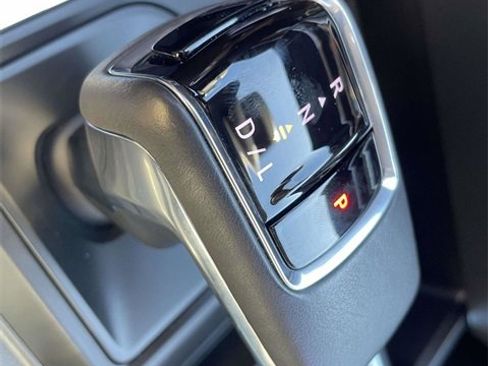 Used 2022 GMC Sierra 1500 SLT w/ SLT Premium Plus Package image 25