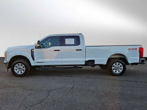 Used 2023 Ford F350 XLT image 6