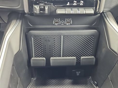 New 2026 RAM 1500 Big Horn AWD/4WD image 26